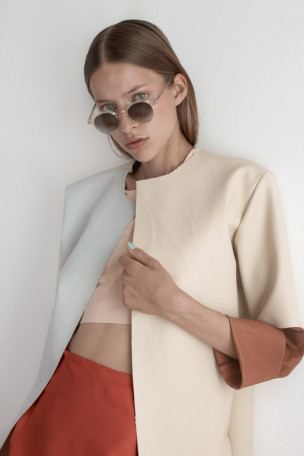 Contradiction_White-Lies-Magazine_Dunja-Anticweb